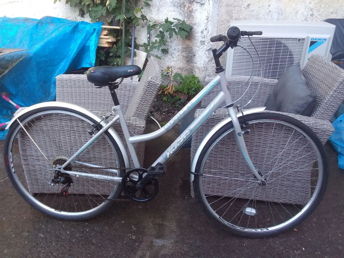 lady bike for sale 9 months old - Image 1