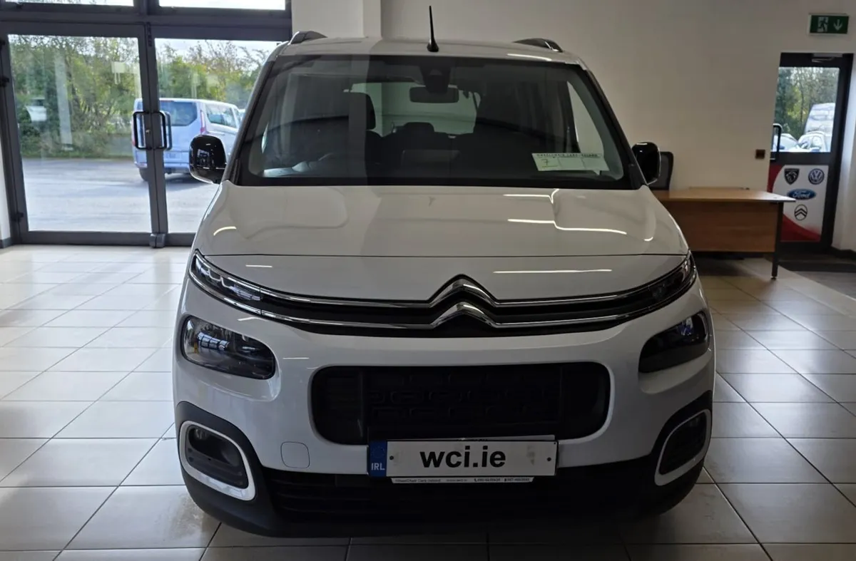 Wheelchair Taxi Citroen Berlingo 2024 - Image 2