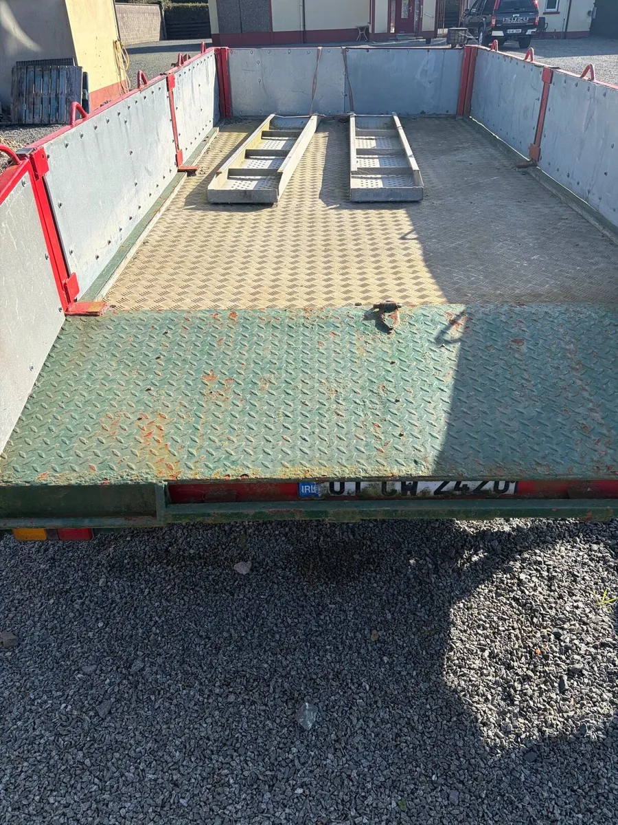 Very heavy duty 14by 6.6 beaver tail trailer - Image 3