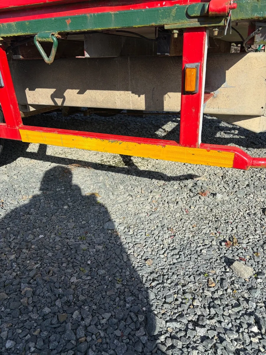 Very heavy duty 14by 6.6 beaver tail trailer - Image 4