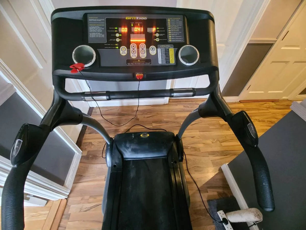 Treadmill - Image 1
