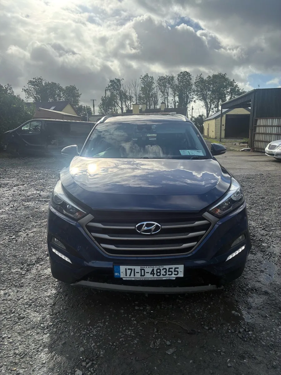 2017 Hyundai Tucson (light frontal damage) - Image 1