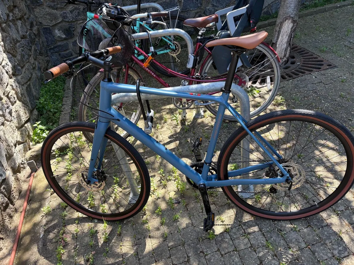 Merida Speeder 300 – Excellent Condition – €650 - Image 2