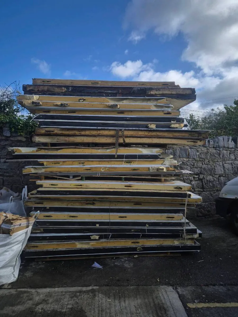 King span insulation/ Used Panels - Image 1