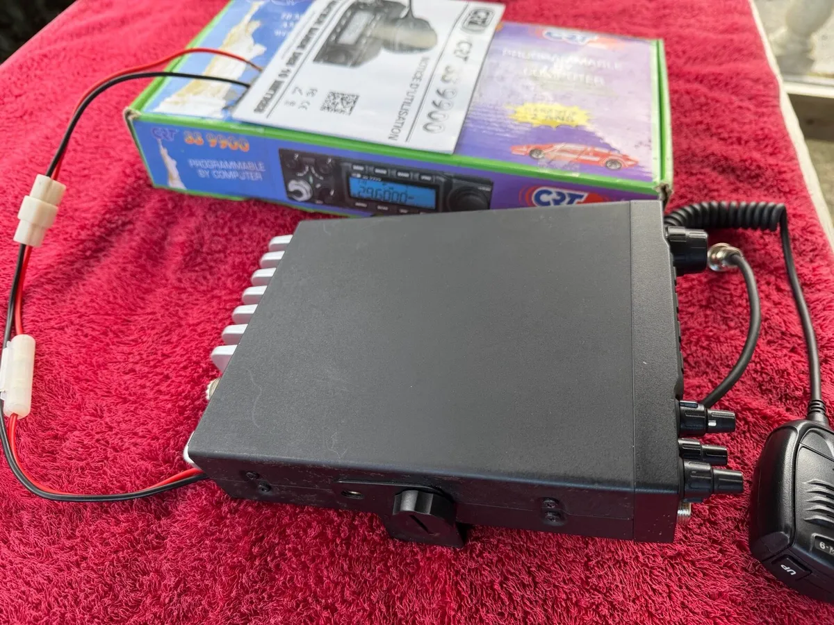 Cb radio crt 990 boxed clean condition - Image 3