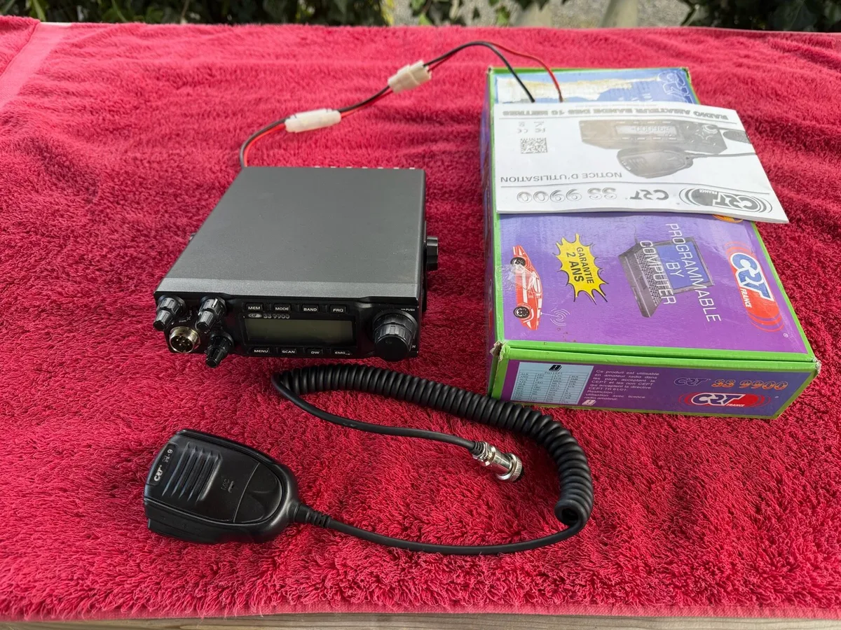 Cb radio crt 990 boxed clean condition - Image 1