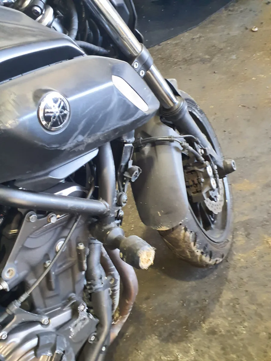 YAMAHA MTN 690  2019 - Image 4