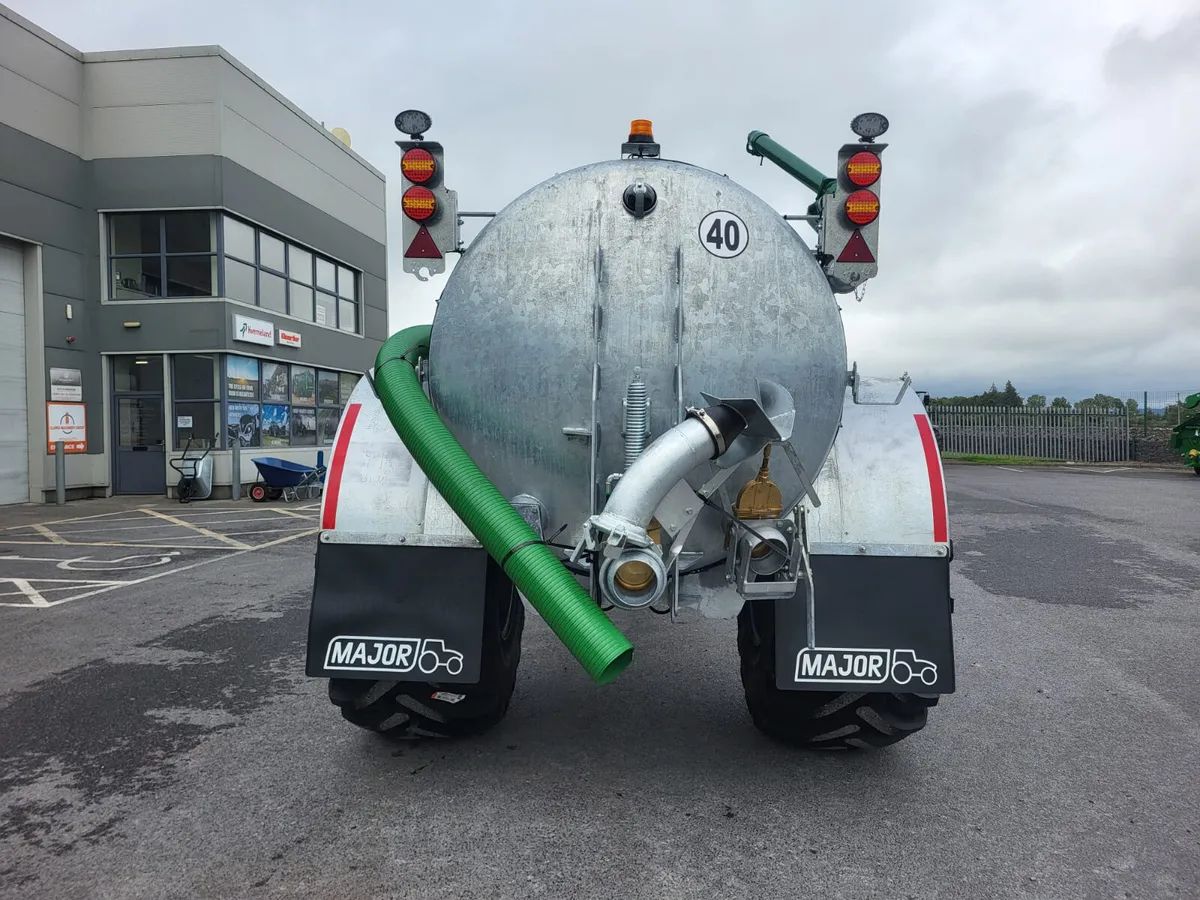 New Major 2000gal Tank c/w Rain Gun & T piece - Image 3