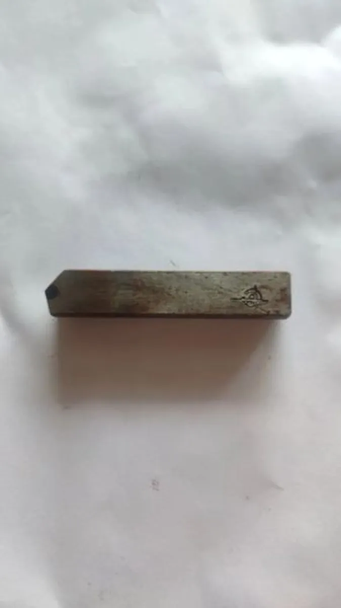 Elbor CBN Lathe Tool Bit 80 mm Right Hand USSR - Image 4