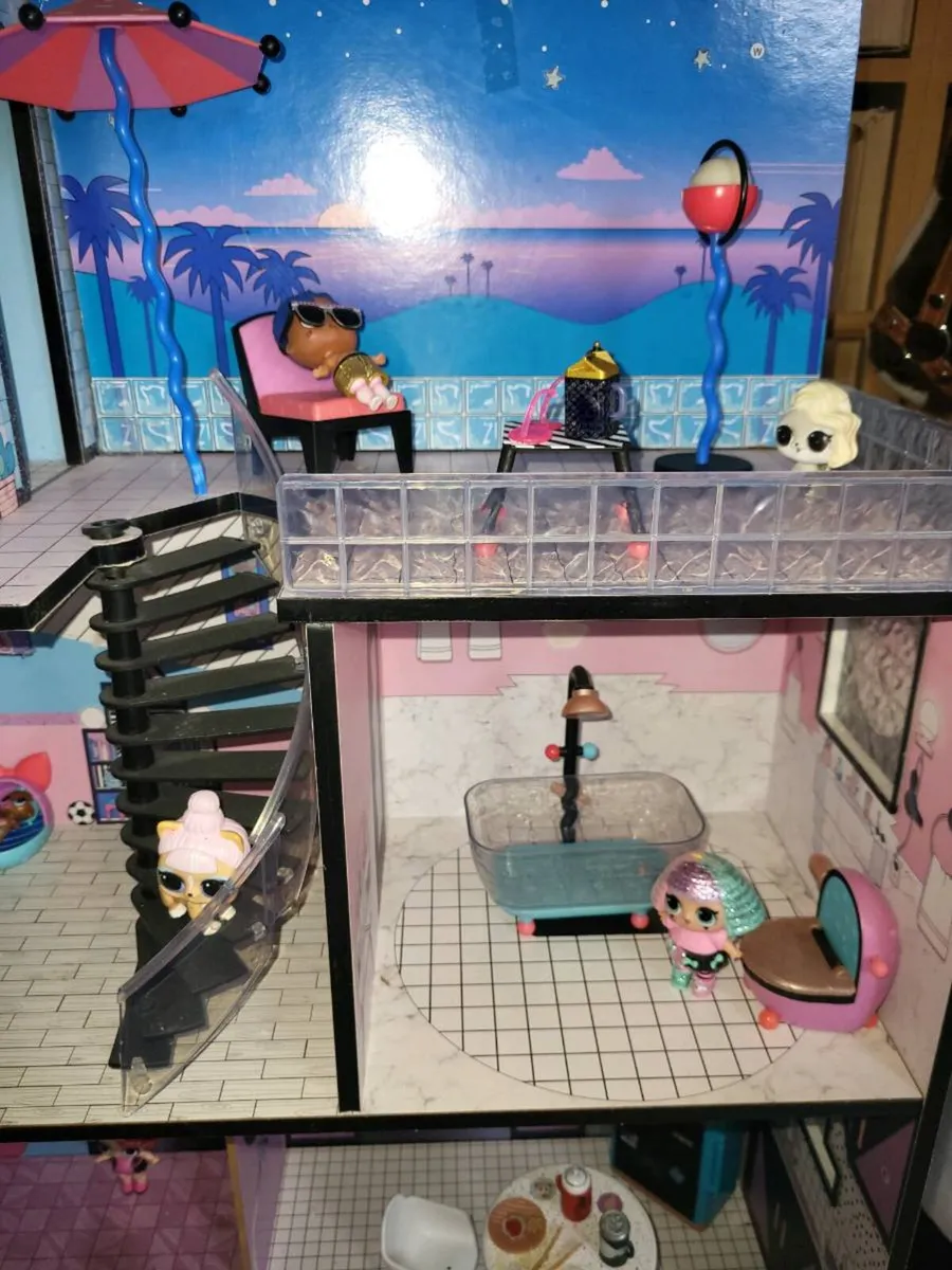 Lol doll house - Image 3