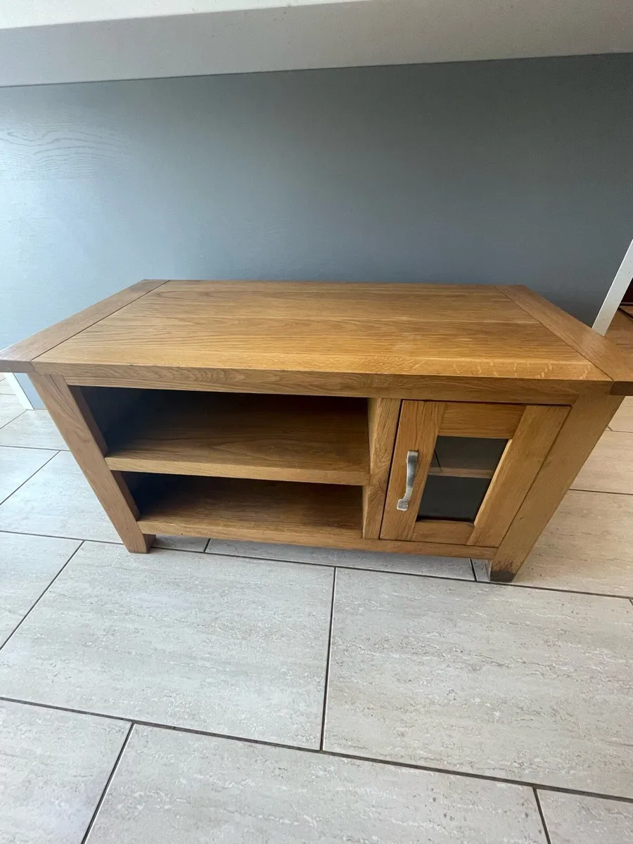 Oak TV Unit - Image 1