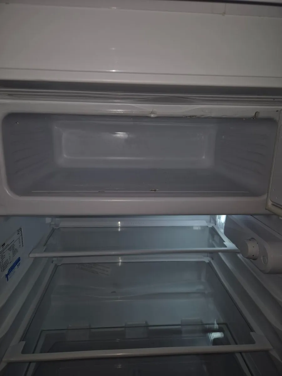 BEKO Under counter Fridge Freezer and Freezer - Image 3