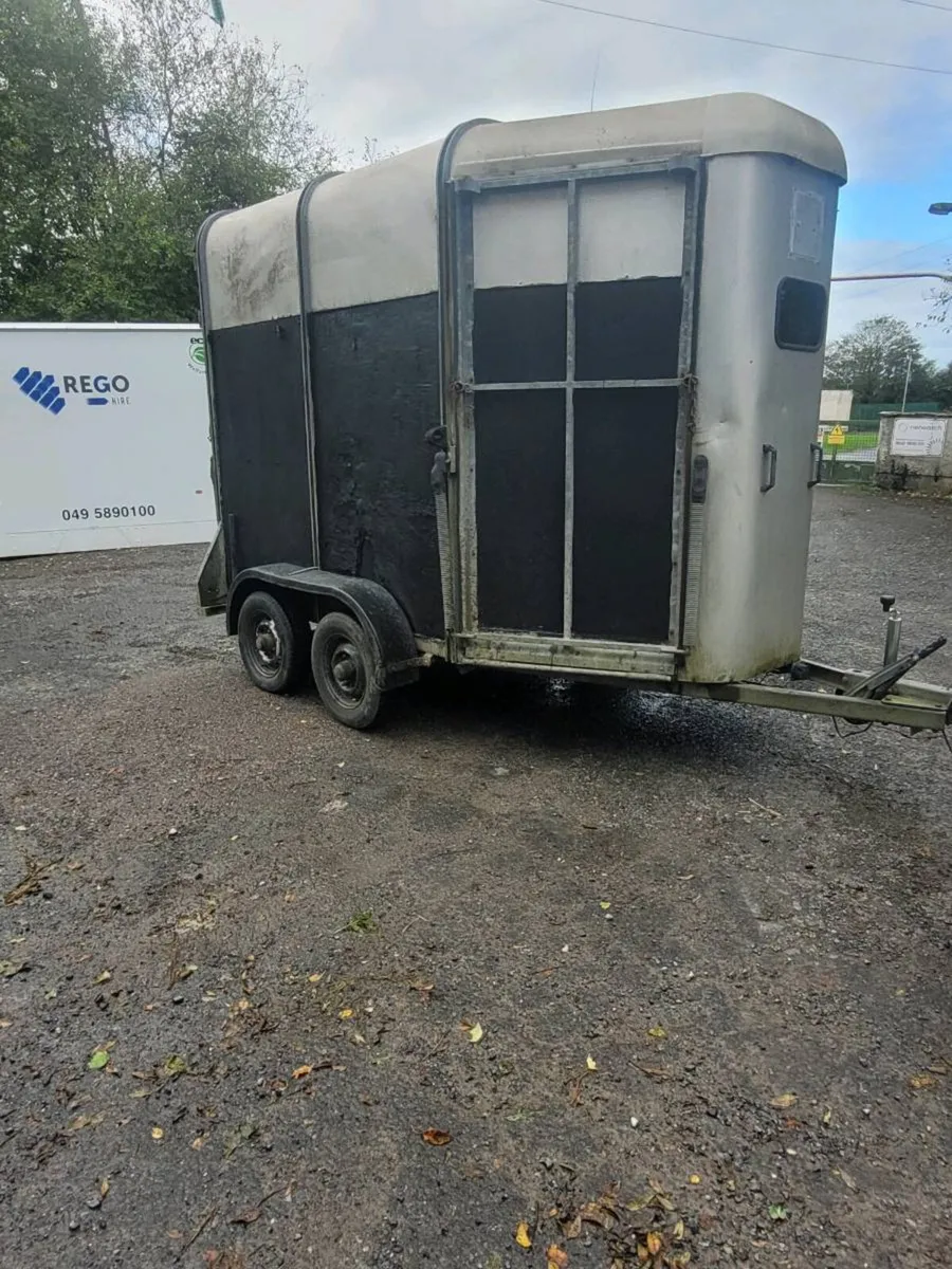 Ifor Williams horse box 505 aluminium floor - Image 1