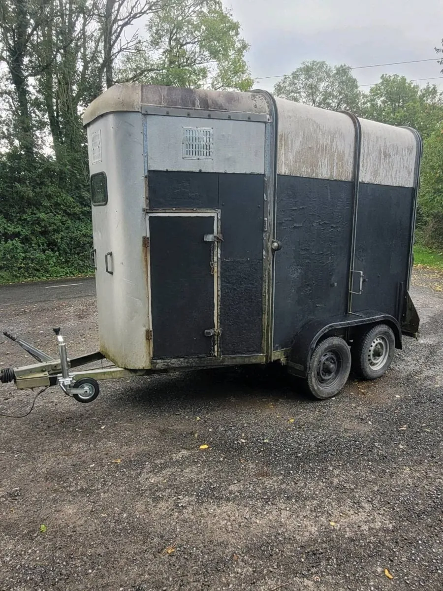 Ifor Williams horse box 505 aluminium floor - Image 3