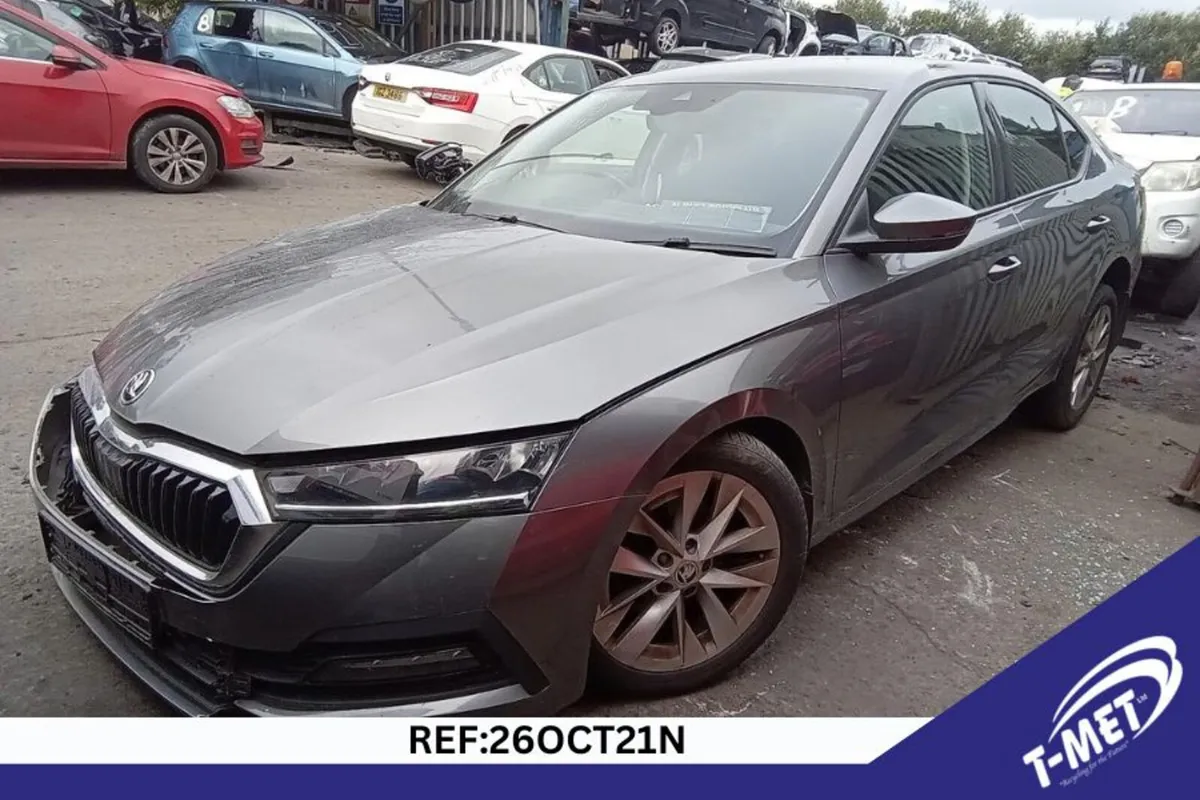 2022 SKODA OCTAVIA BREAKING FOR PARTS - Image 1