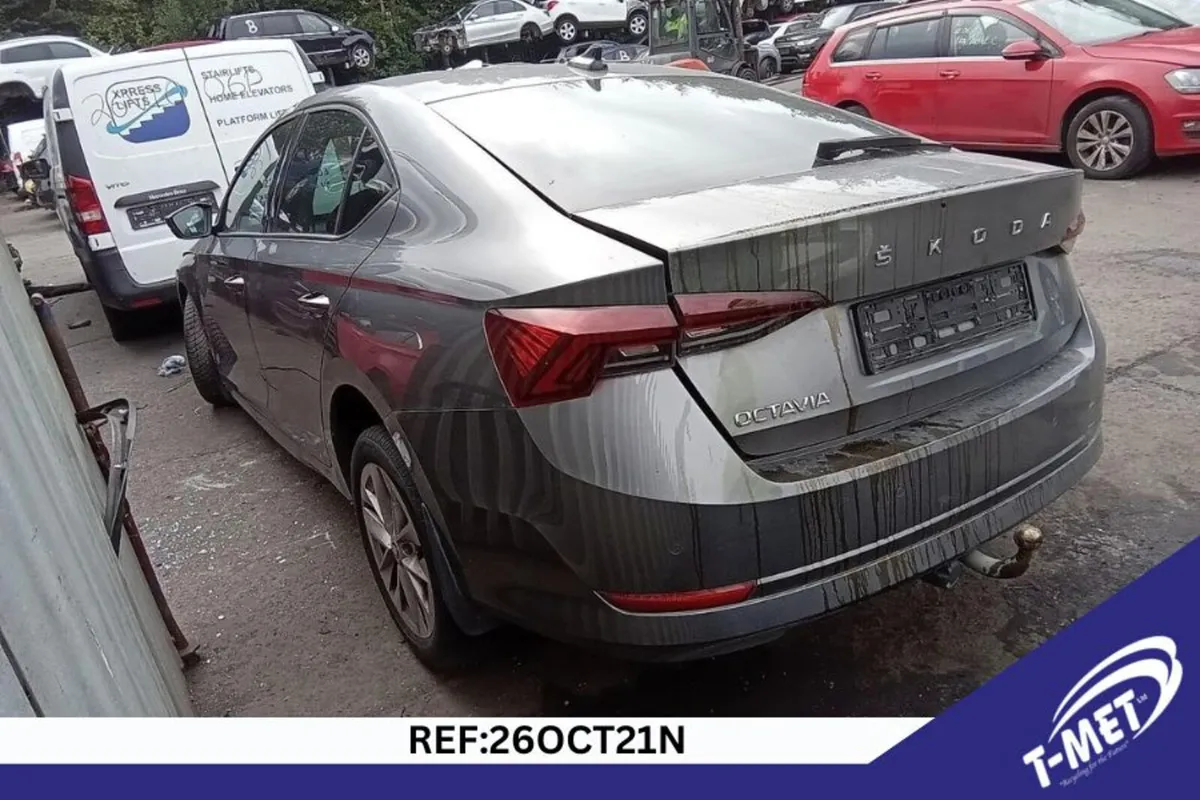 2022 SKODA OCTAVIA BREAKING FOR PARTS - Image 4