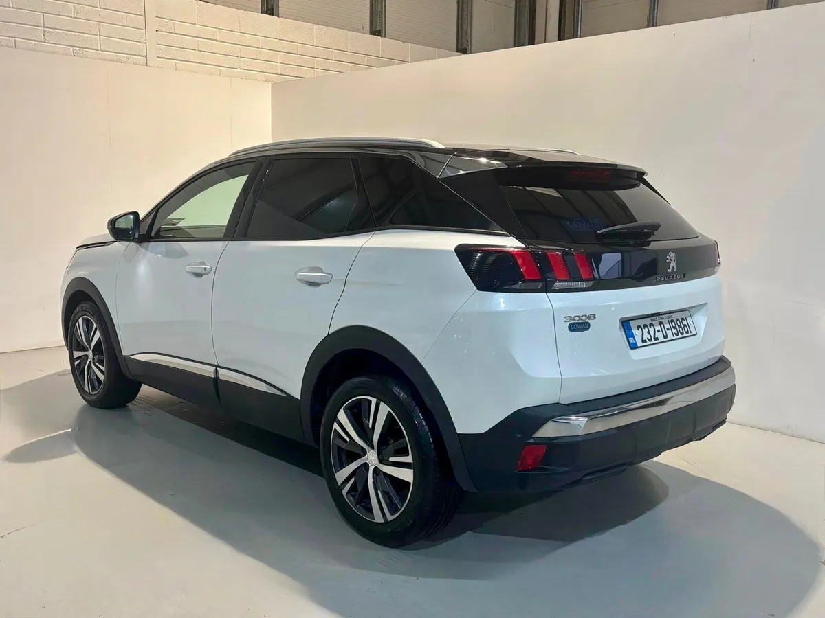 Peugeot 3008 Auto Commercial - Image 4