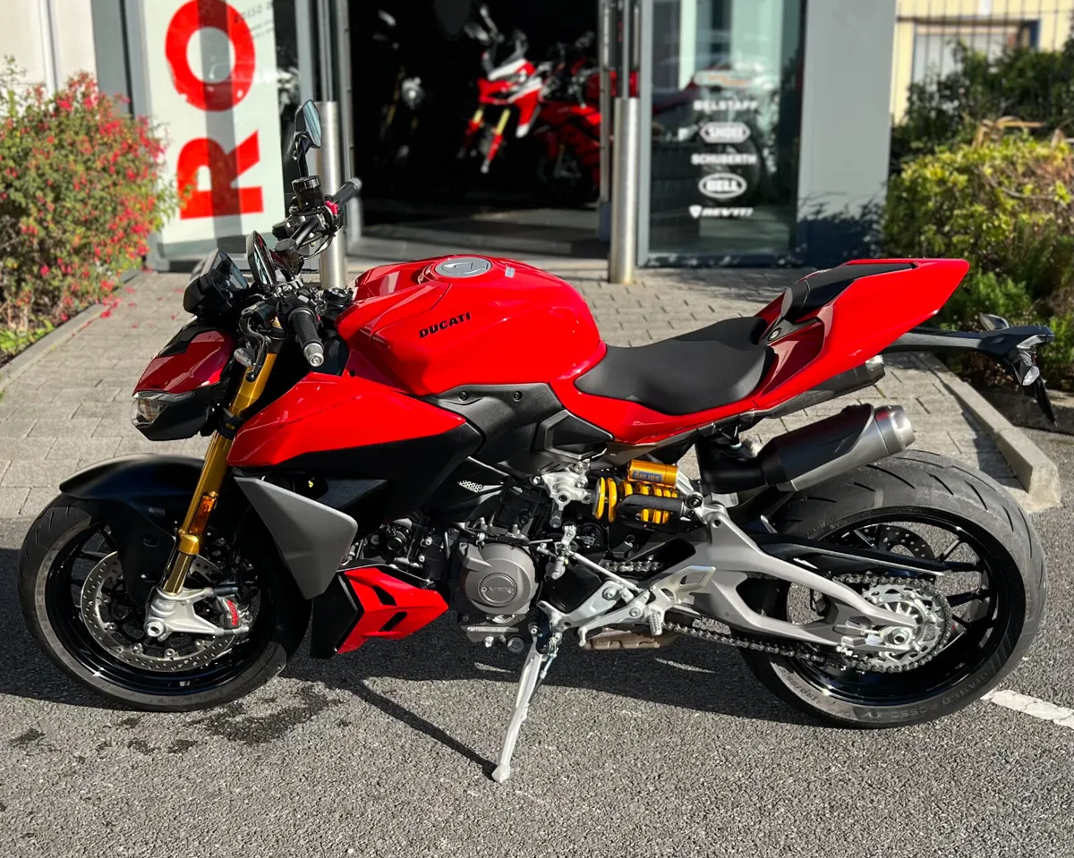 DUCATI STREET FIGHTER V2 S - Image 4