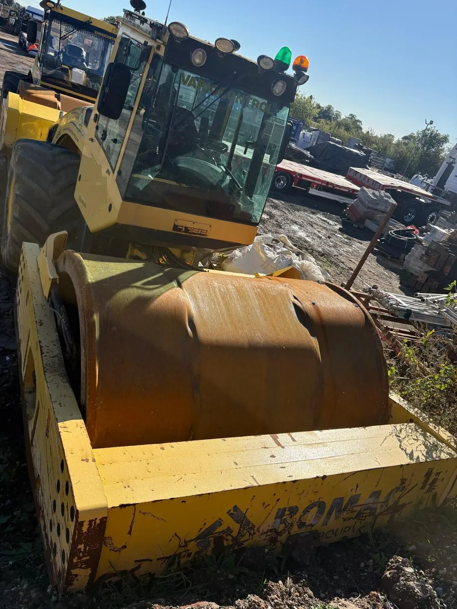Bomag BW 226 DH- 4i BVC (2014) - Image 3