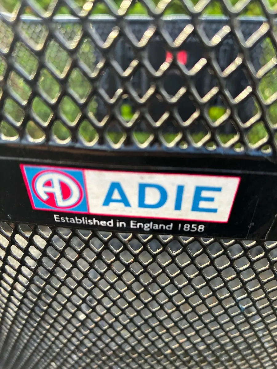 Adie front mounted Black Bicycle basket - Image 4