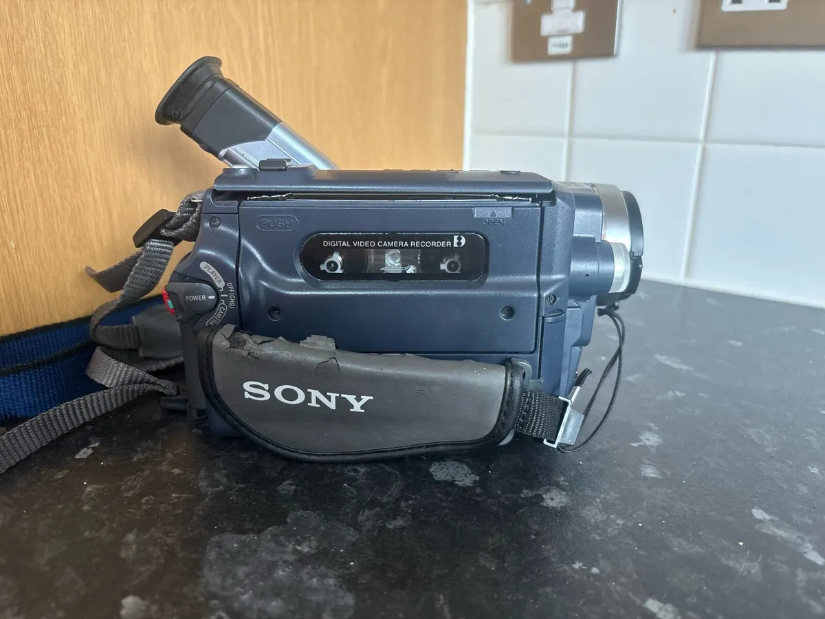 Sony camera - Image 3