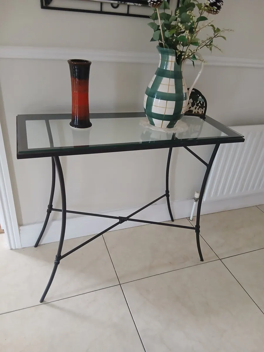 Wrought iron tables with glass top - Image 1