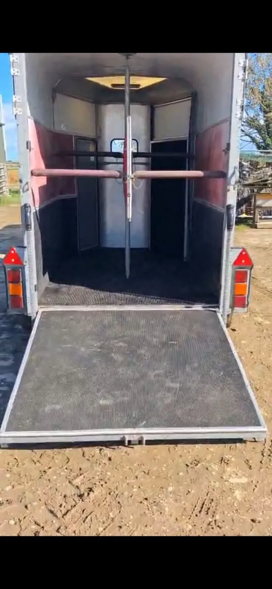 Horsebox 505 - Image 3