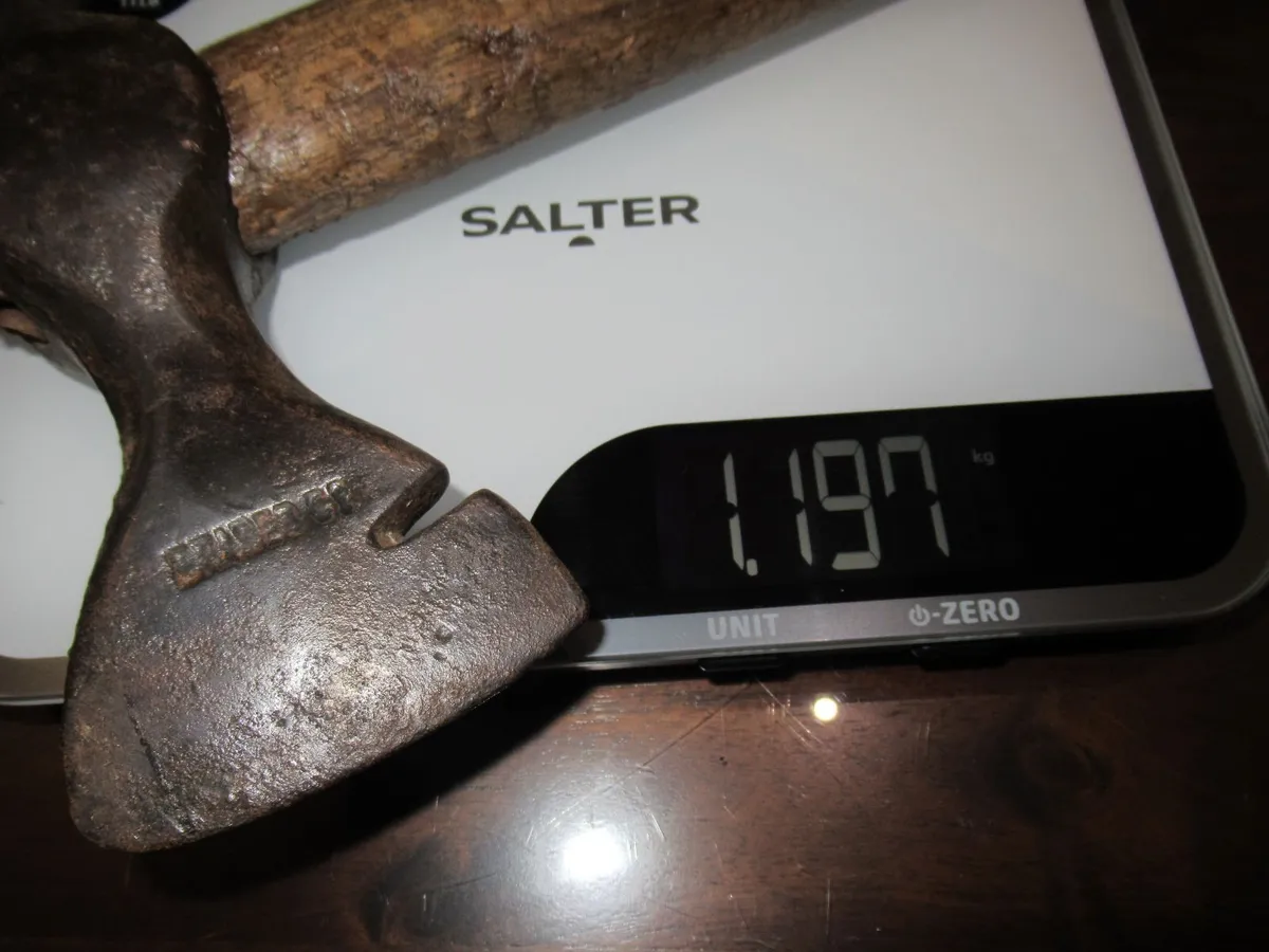 antiques vintage horse shoes tools axe cottage pub - Image 3