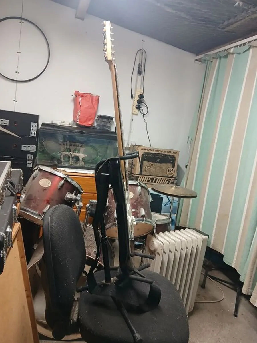 musical equipment - Image 4