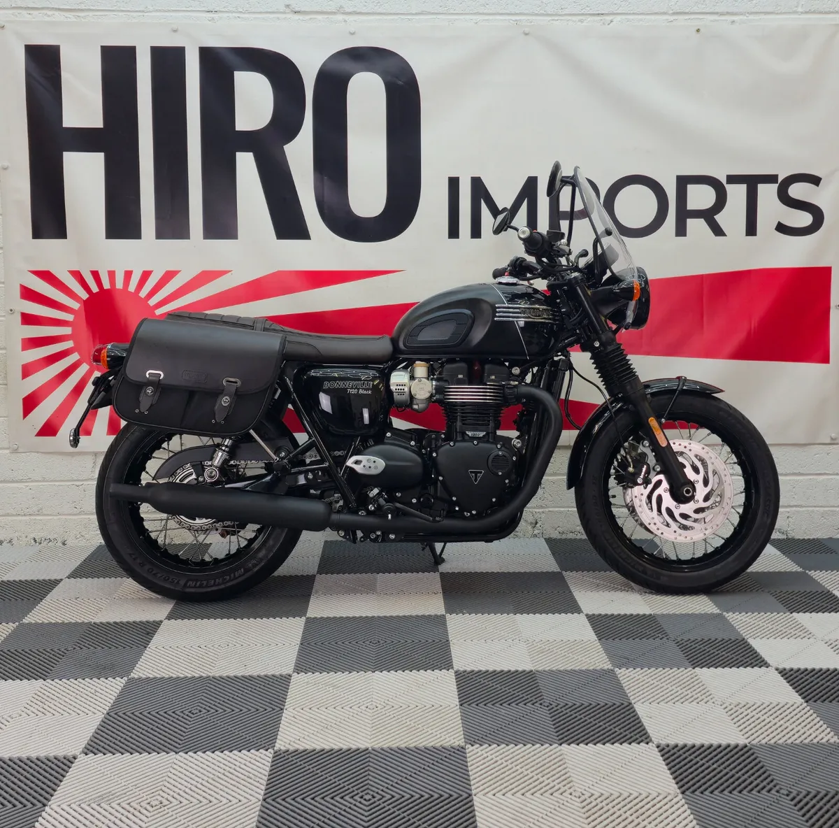 2023 Triumph T120 Bonneville Black Edition - Image 1