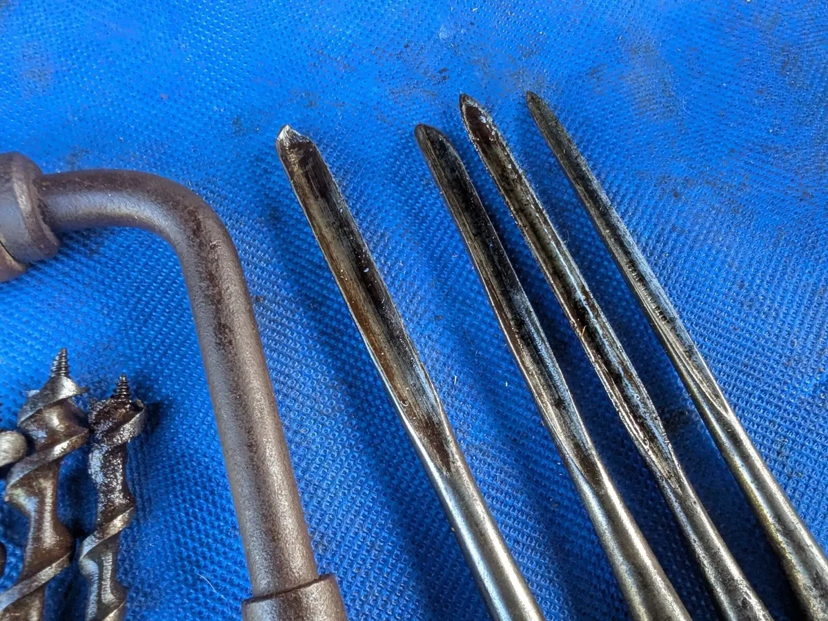 Antique  Carpenters Brace & Bits - Image 3