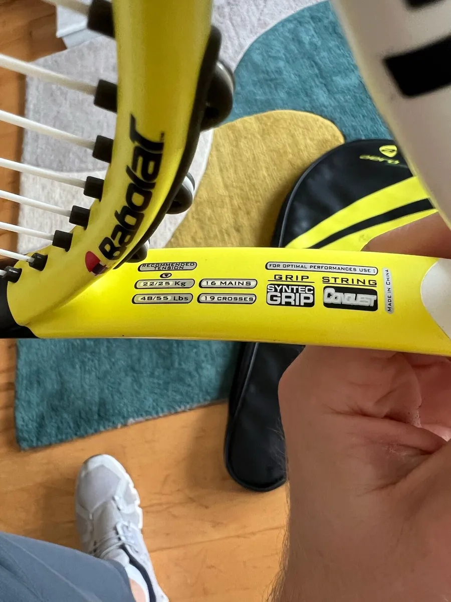 Babolat AeroProDrive junior tennis racket - Image 3