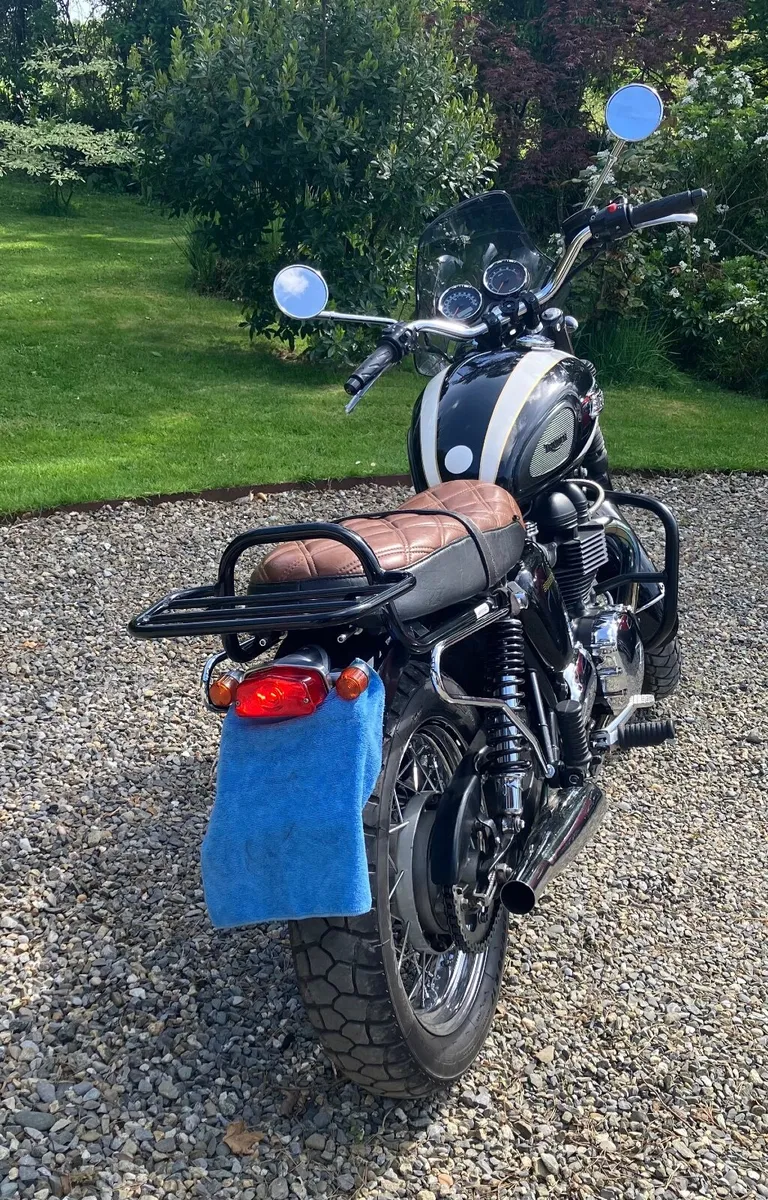 Triumph Bonneville T100 - Image 2
