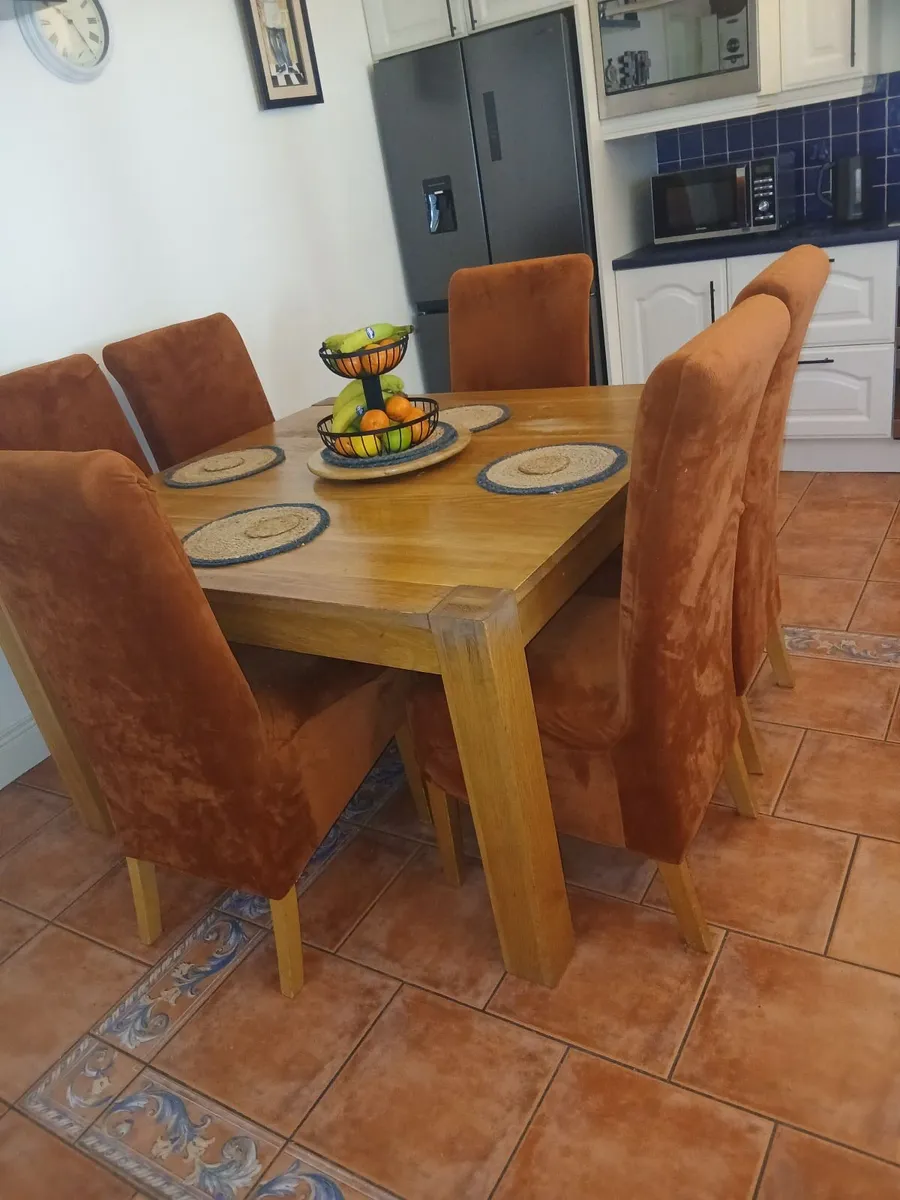 Dining table and chairs - Image 2