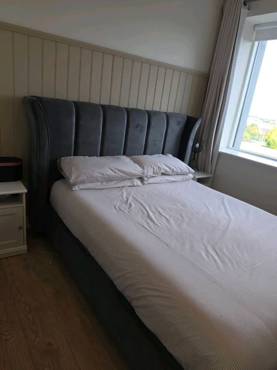 5ft King size bed - Image 1
