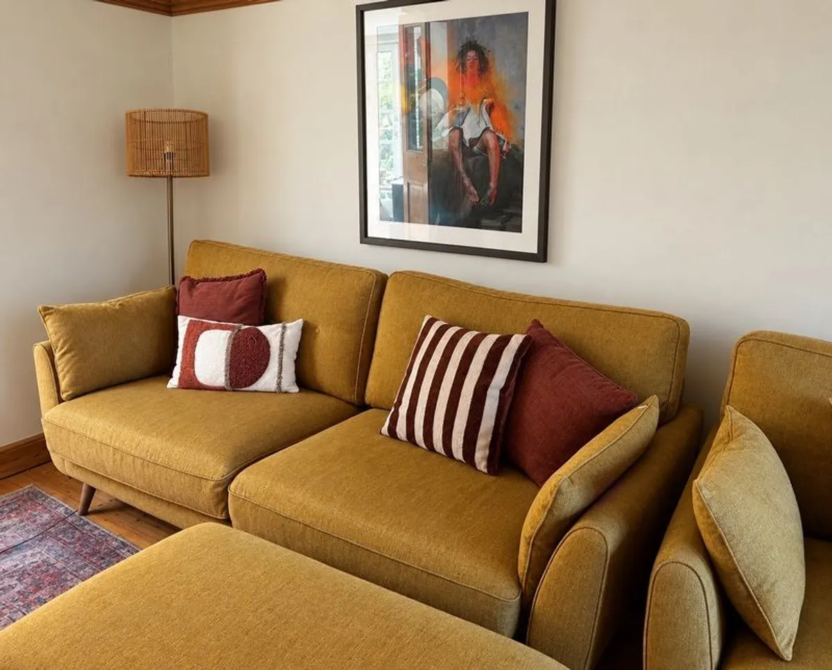 sofa - Image 1