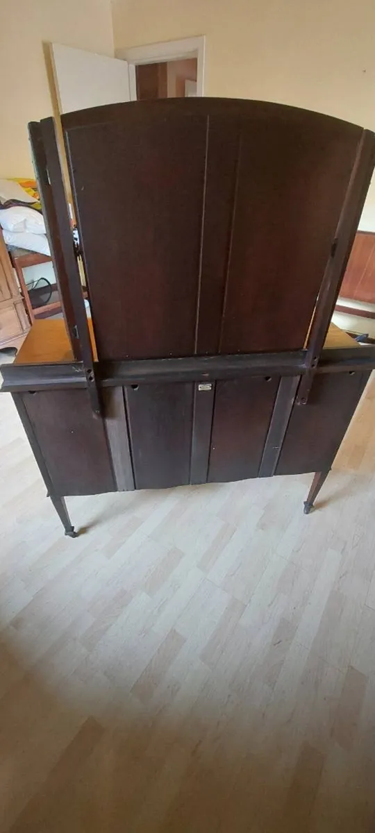 Wardrobe and Dressing Table - Image 2