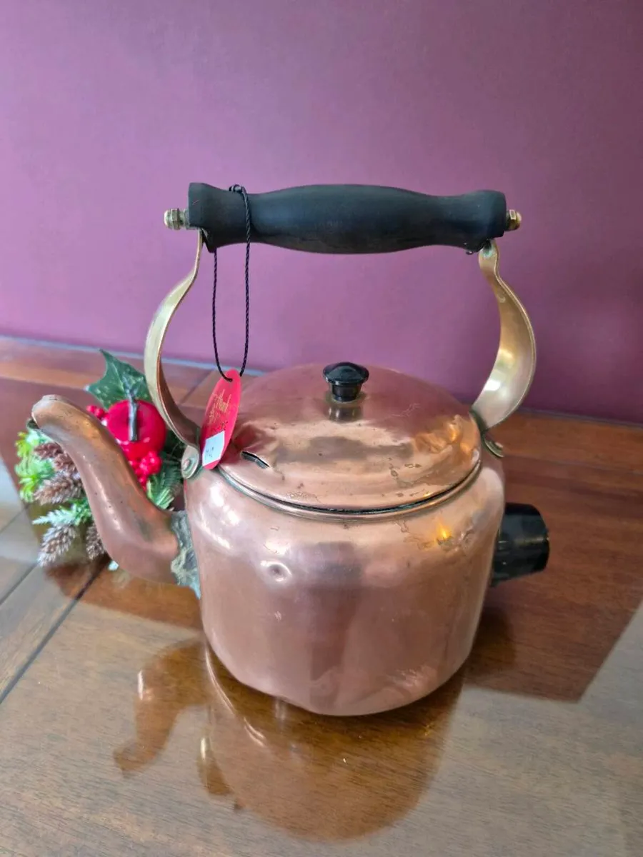 antique vintage kettle COPPER cottage pub rustic - Image 2