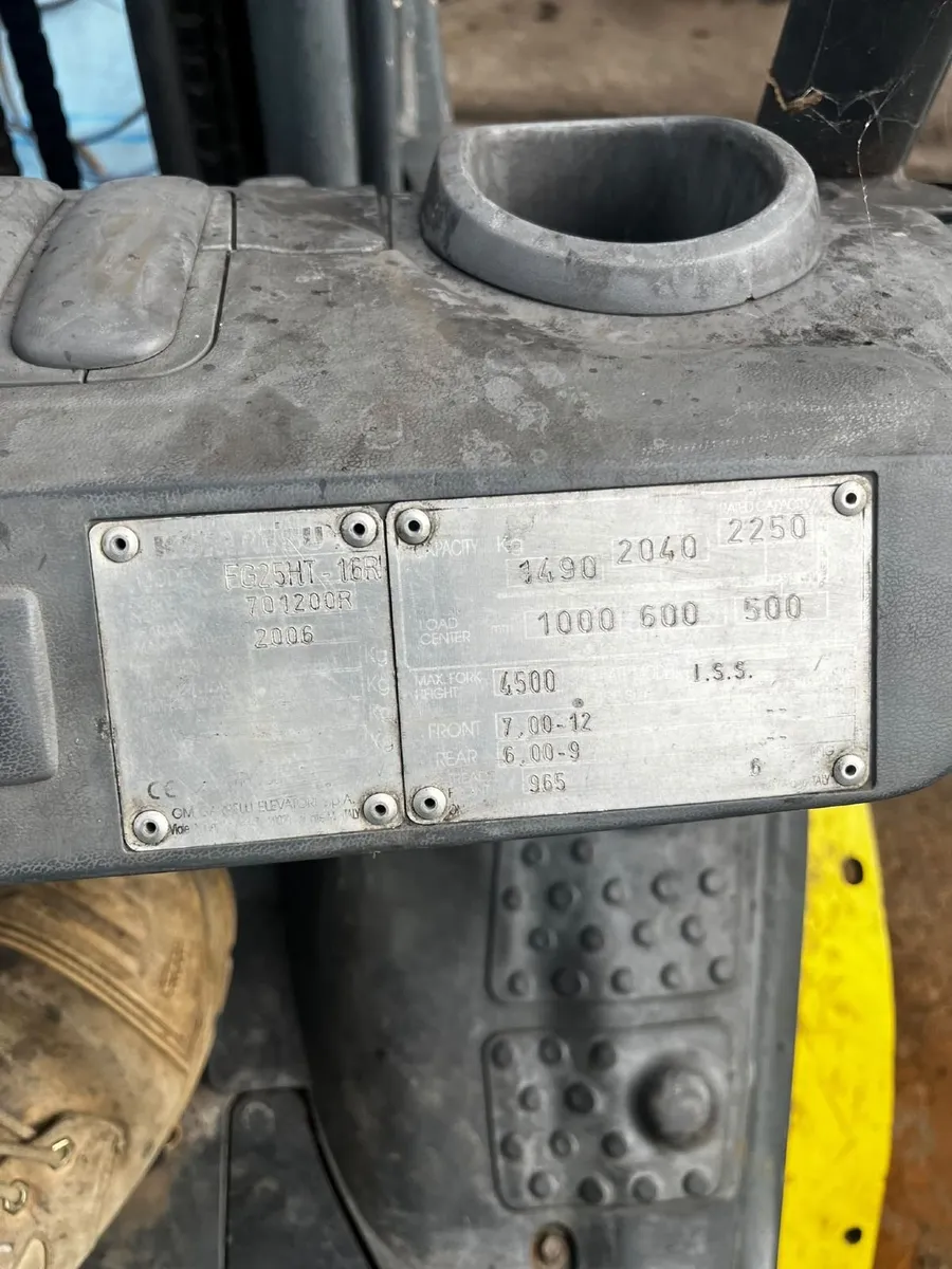 Komatsu 2.5 Tonne Gas Forklift 2006 - Image 3