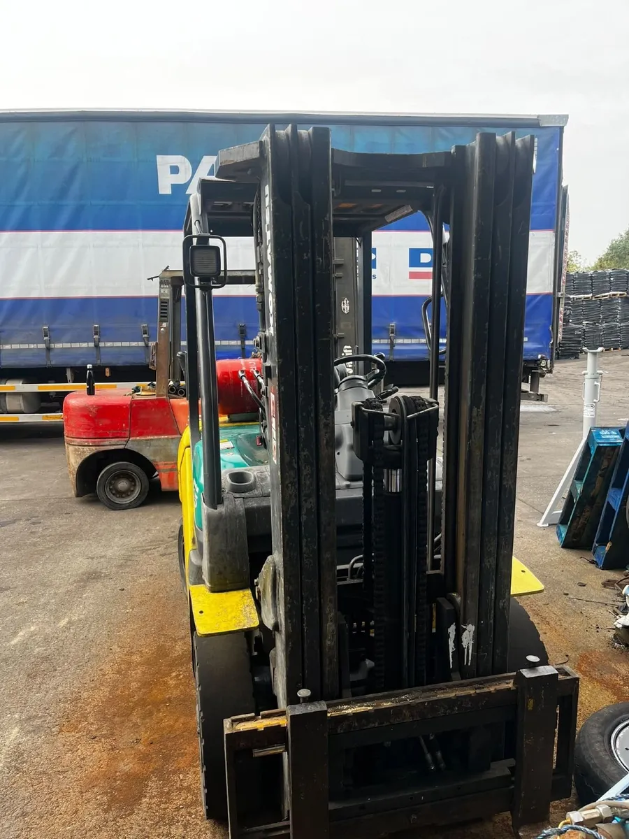 Komatsu 2.5 Tonne Gas Forklift 2006 - Image 4