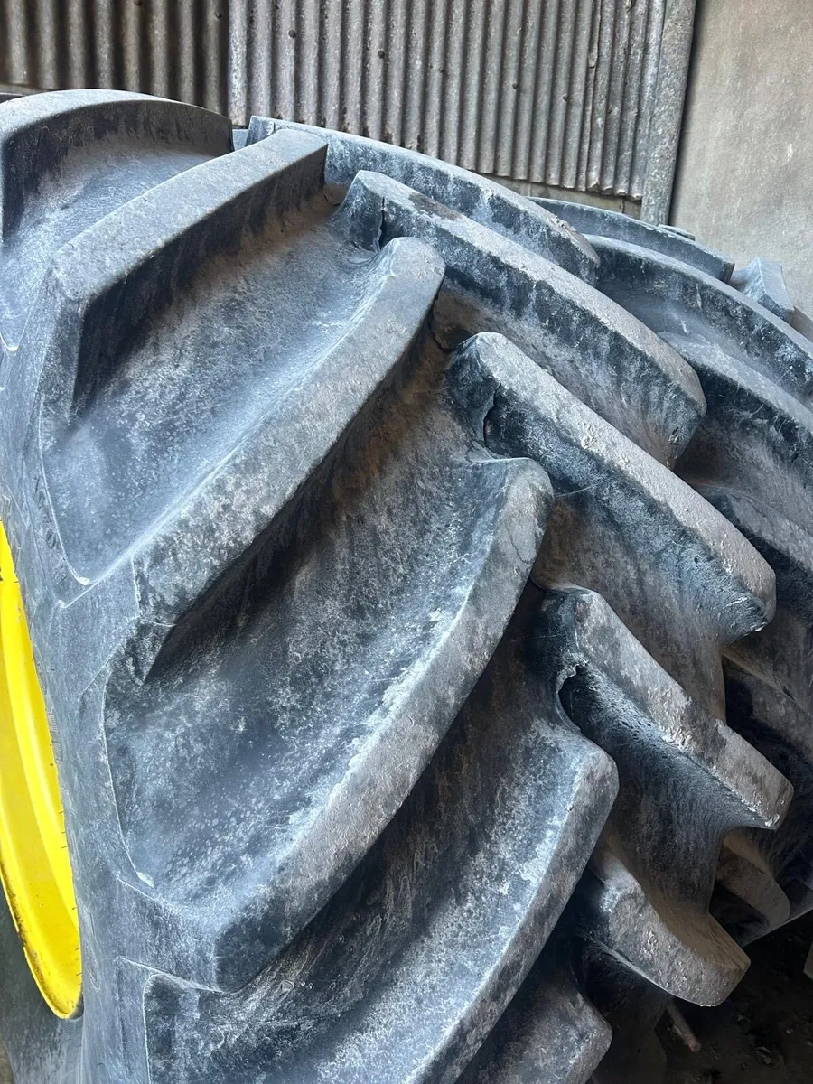 JOHN DEERE FLOTATION TYRES & RIMS 🚜 - Image 2