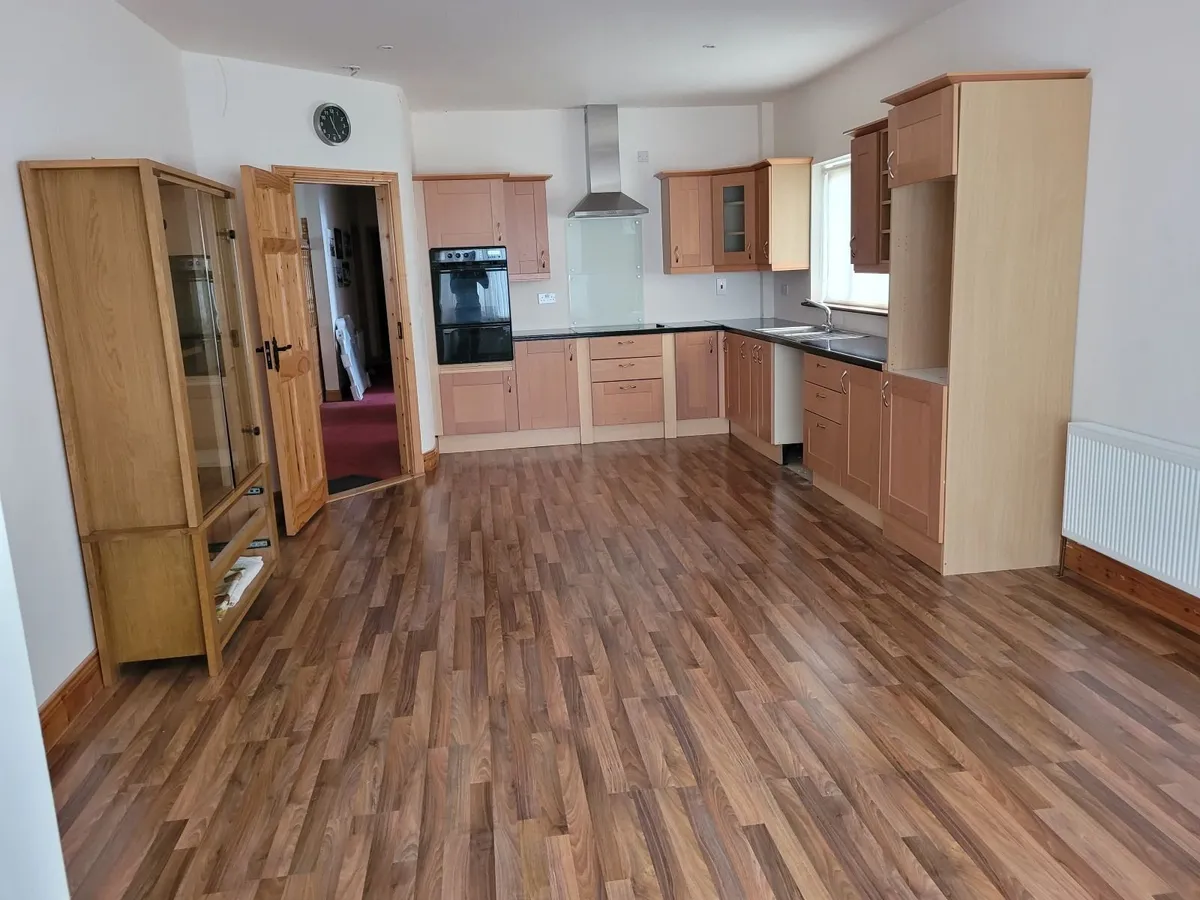 Kitchen - Image 2