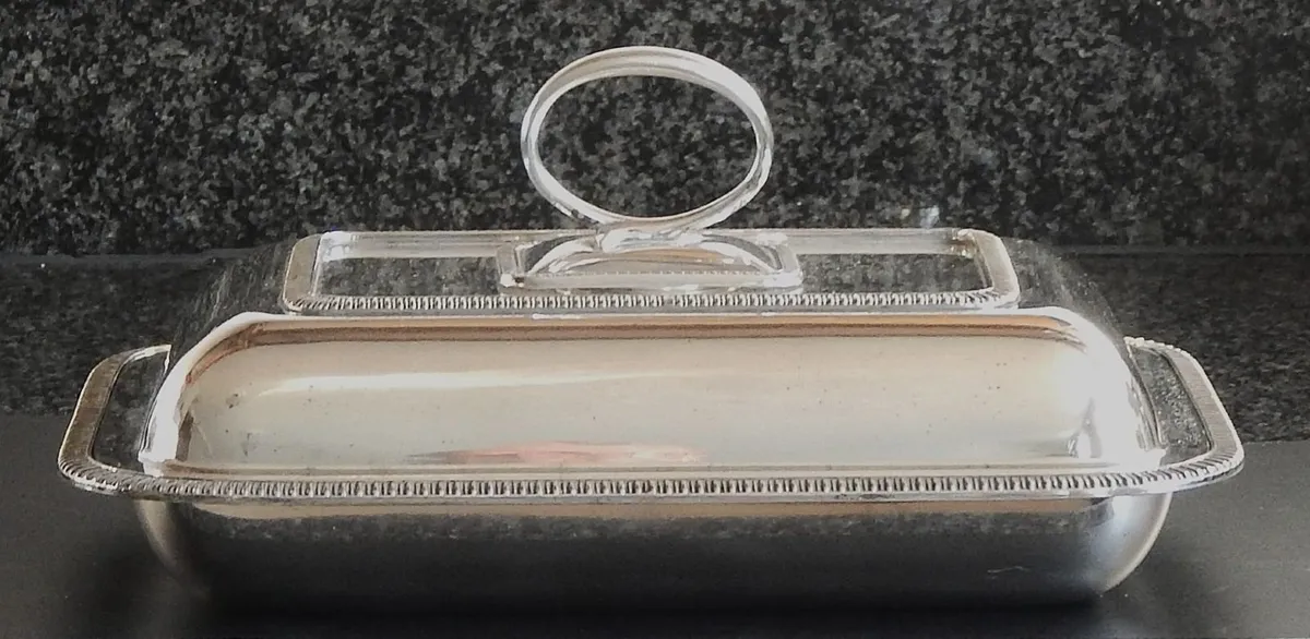 Sheffield Silver Plated Entree Dish - Image 2