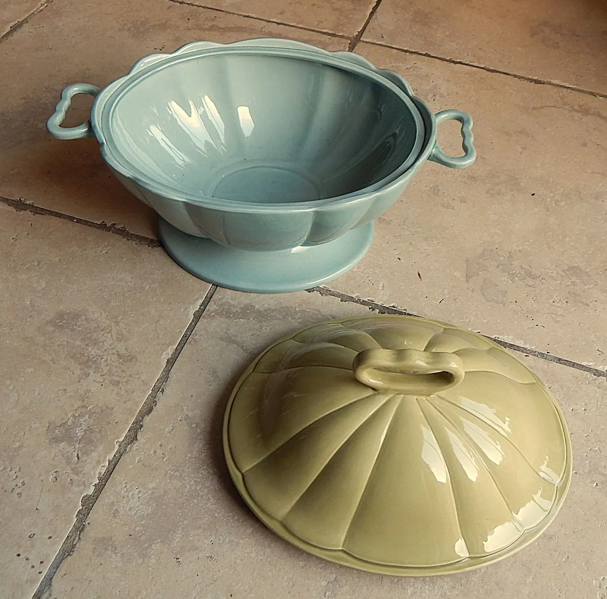 Waterford Great Room Green Tea Ceramic Tureen - Image 3