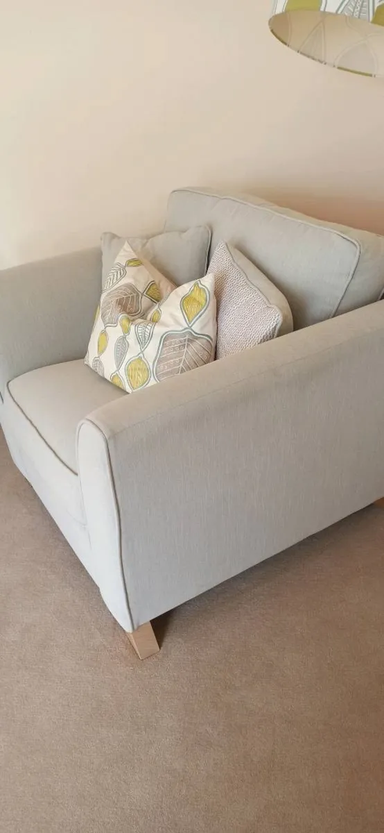 Furniture set - Image 4