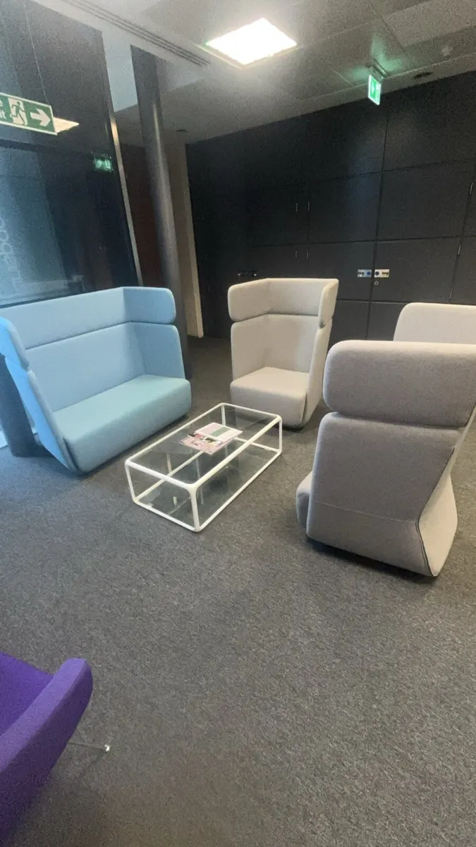 Reception chairs - Image 3