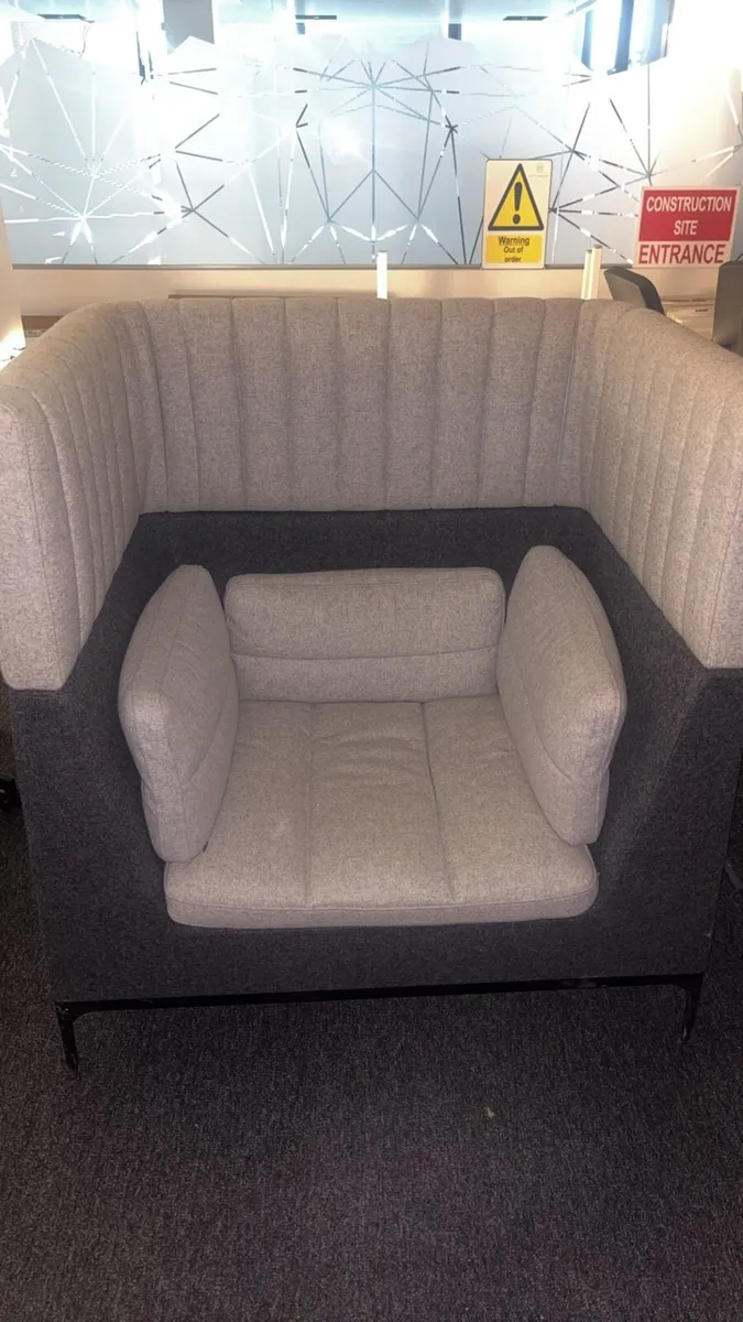 Reception chairs - Image 1