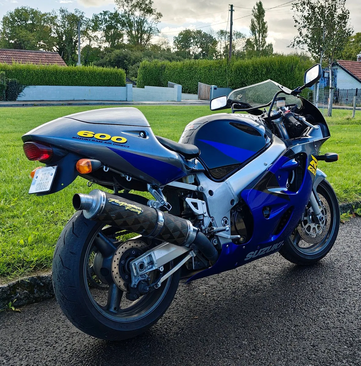 Suzuki GSXR 600 SRAD - Image 3