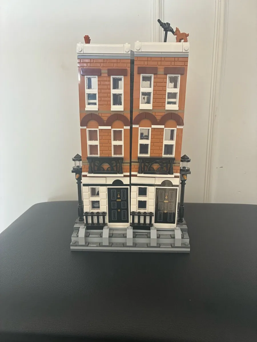 Lego - Image 2