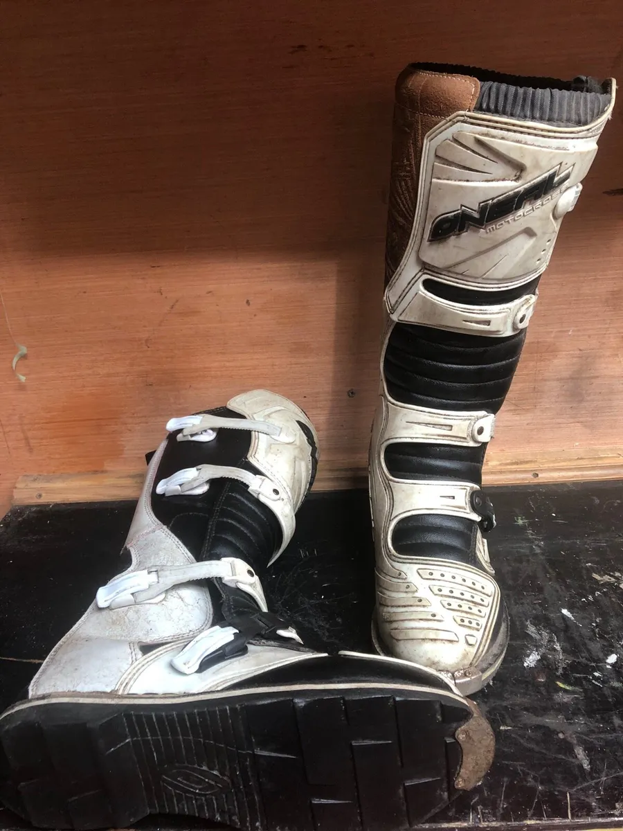 4 Pairs Motocross Boots - Image 4